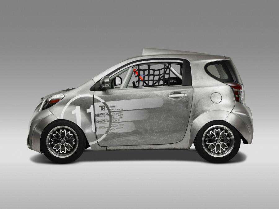  Toyota iQ by Tatsu 2011 года  (фото 10 из 10)